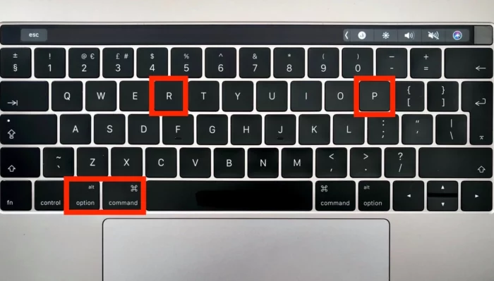 MacBook Pro PRAM reset keys