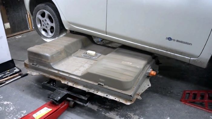 Nissan Leaf Battery Replacement Cost - A Comprehensive Guide for Tech Newbies