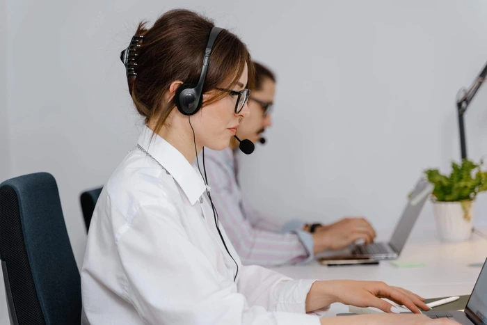 Navigating the Future of Call Centers: Harnessing the Power of AI