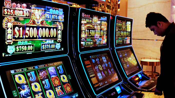 Casino Comps and Rewards: Getting the Most from Your Play