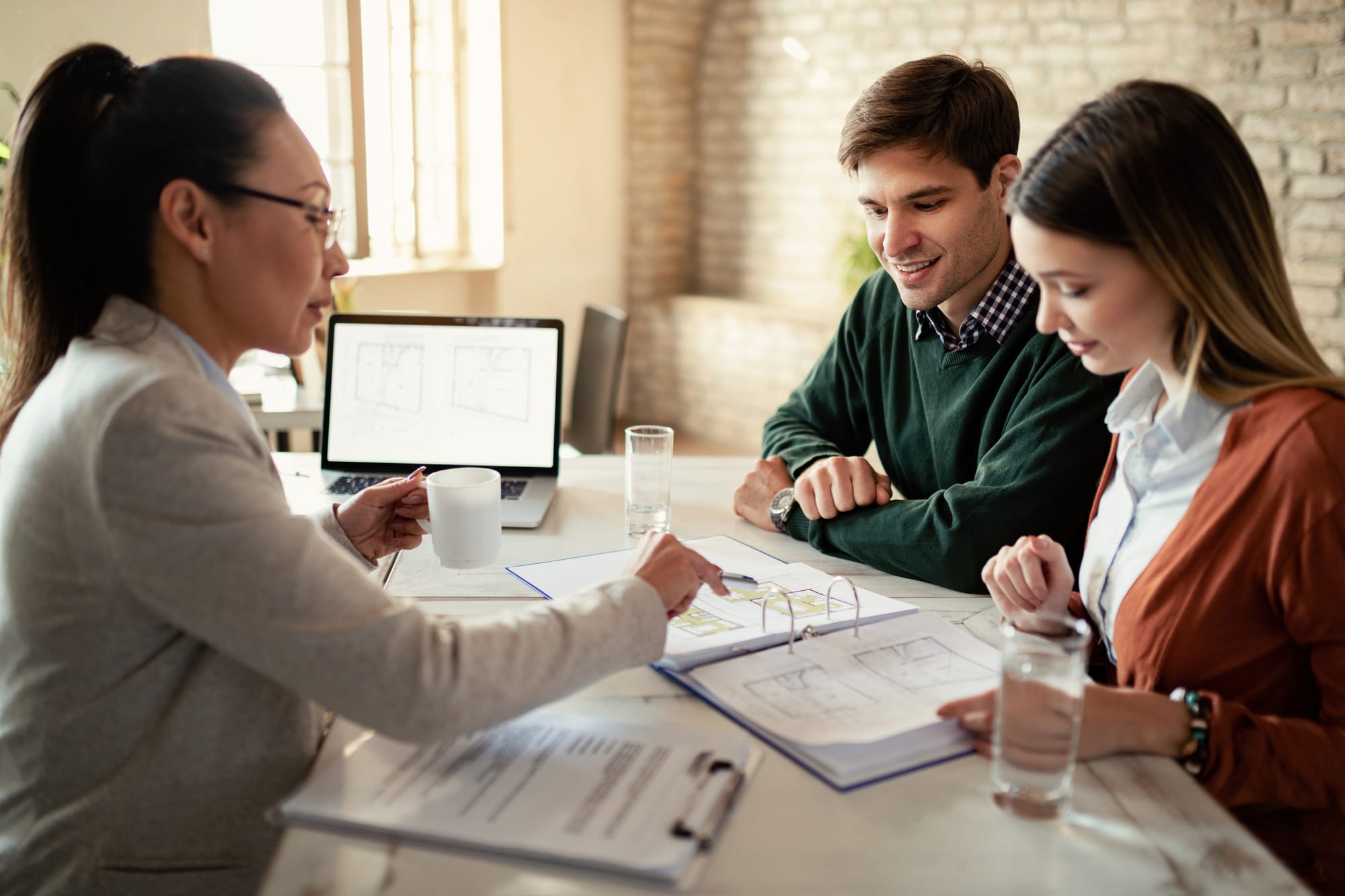 Investor Reporting and Communication